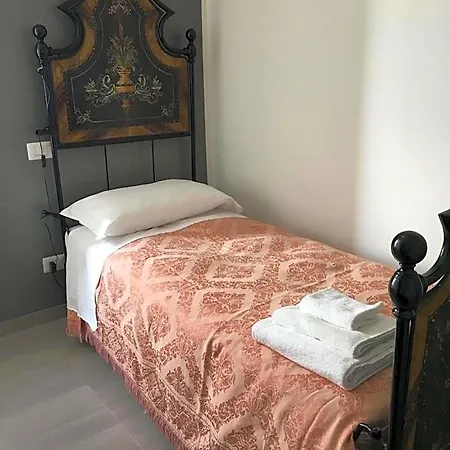 Il Leccio Bed and Breakfast 3*