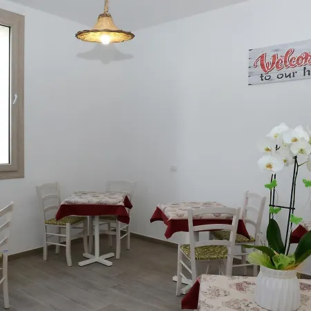 Il Leccio サン・ラッザロ・ディ・サーヴェナ