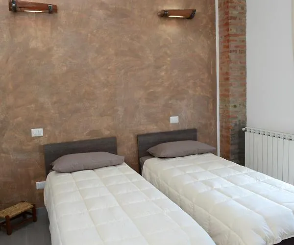 ベッド・アンド・ブレックファスト Il Leccio 3*